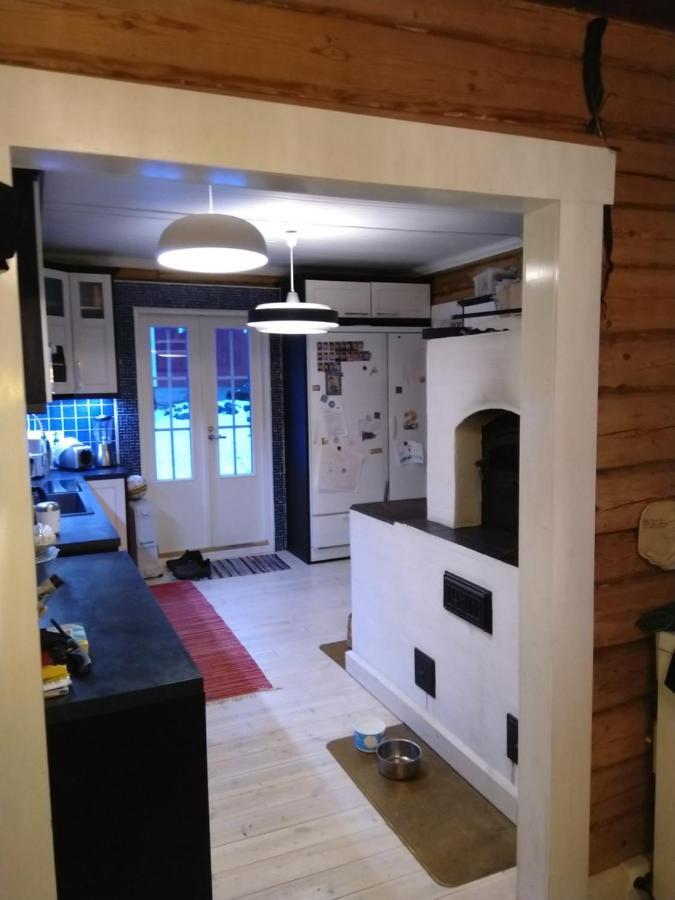 120 Yrs. Old Log House In Kuopio City Centre Esterno foto