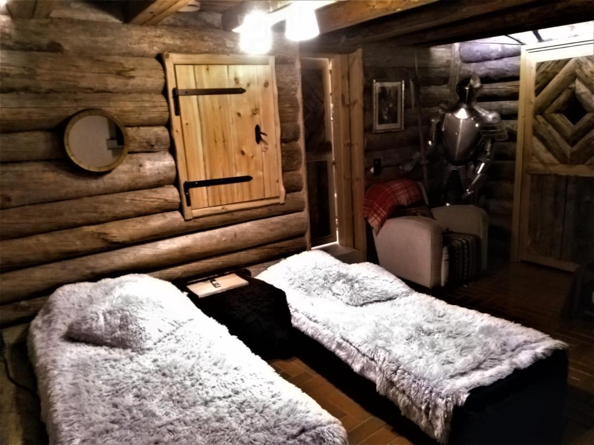 120 Yrs. Old Log House In Kuopio City Centre Esterno foto